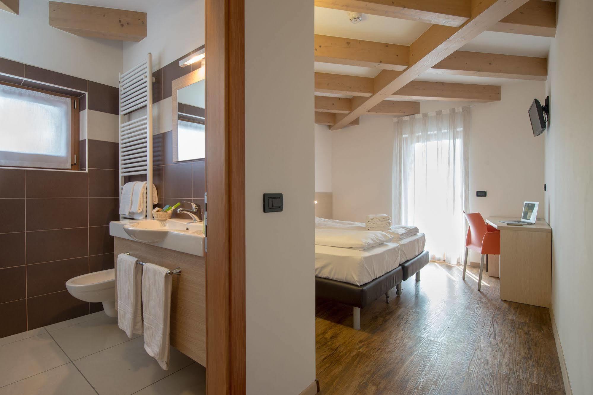 Villa Cameras Room And Breakfast Морі Екстер'єр фото