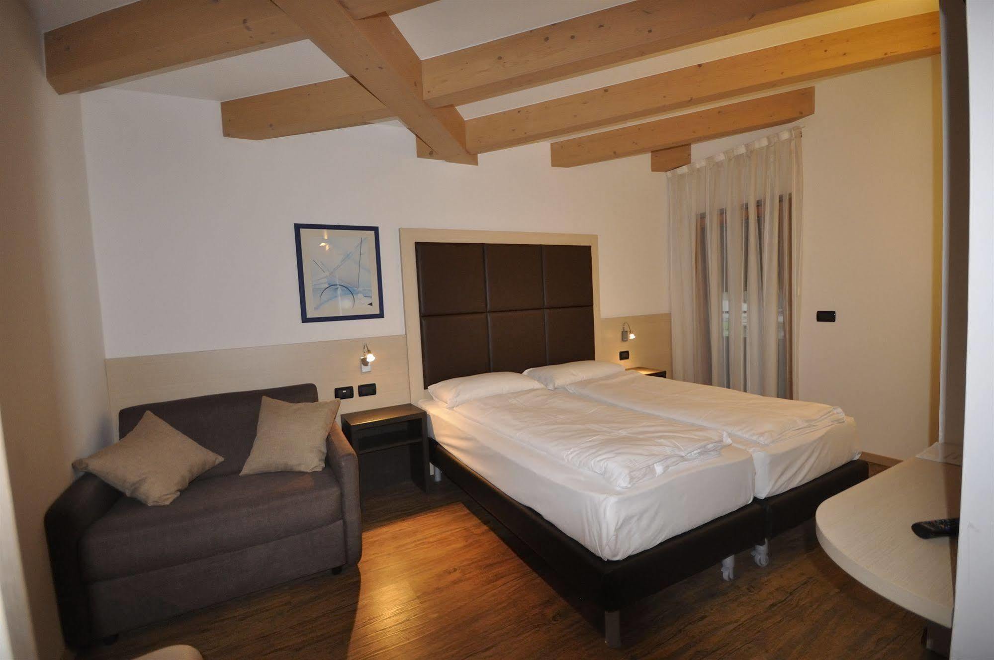 Villa Cameras Room And Breakfast Морі Екстер'єр фото
